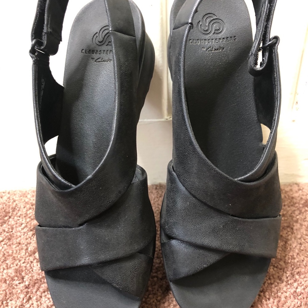 Clark Cloudstepper Sandals
